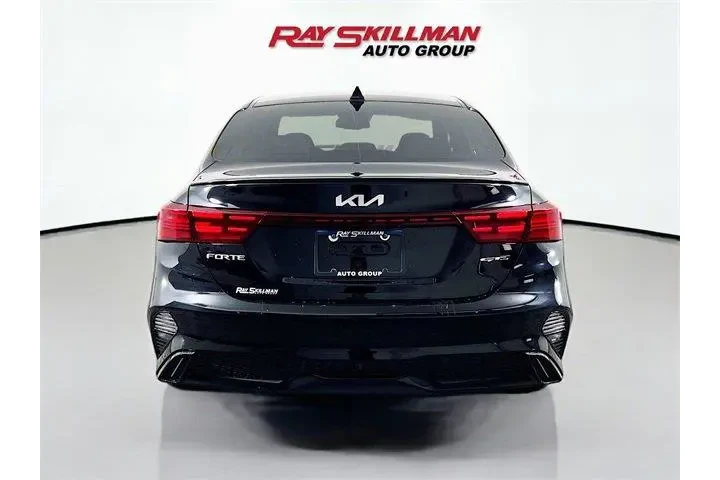 $23975 : Kia Forte 2023 GT-Line 4dr S image 6