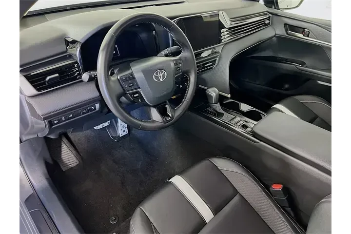 $31900 : Toyota Camry 2025 SE 4dr Sed image 9