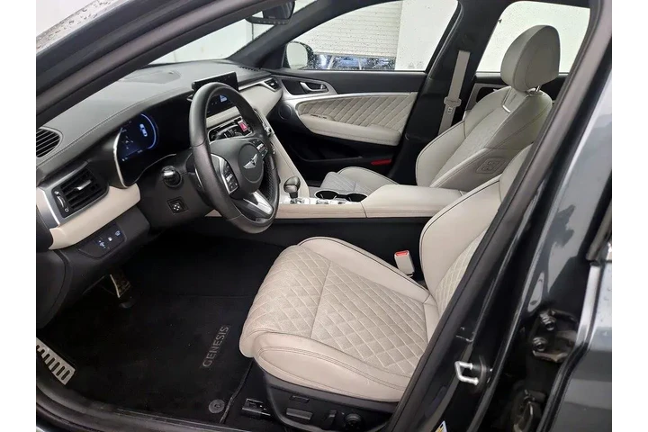 $36998 : Genesis G70 2023 3.3T Standa image 10