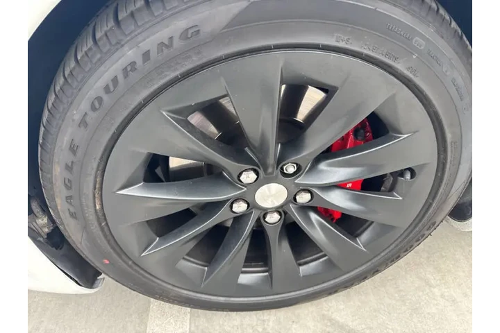 $27999 : 2020 Model S Performance image 10