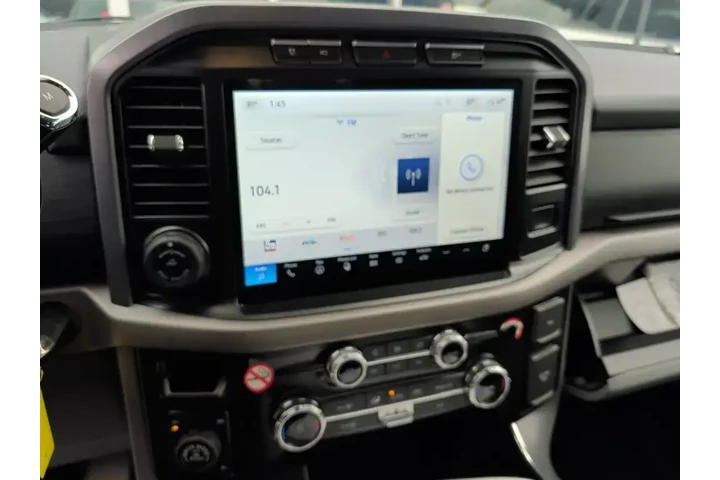 $39383 : Ford F-150 2024 4x4 XLT 4dr image 9