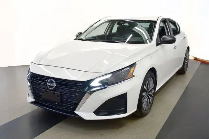 $20994 : Nissan Altima 2025 2.5 SV 4d image 4