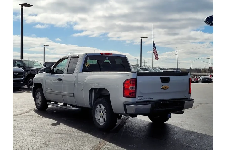 $13998 : Chevrolet Silverado 1500 201 image 6