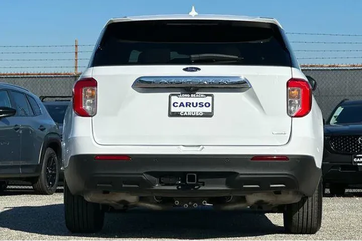 $18575 : Ford Explorer 2020 Base 4dr image 4