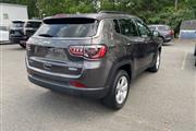 $21999 : PRE-OWNED 2021 JEEP COMPASS L thumbnail