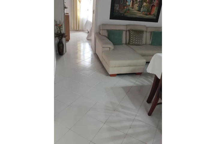 $335000000 : VENDO COMODO  AP. VILLAHERMOSA image 1