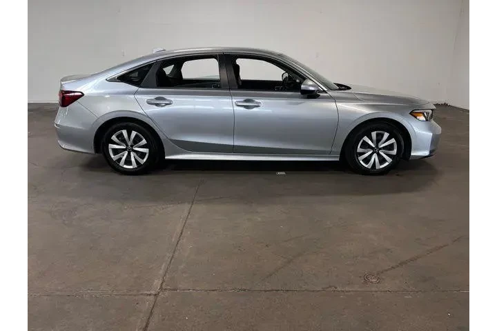$25445 : Honda Civic 2025 LX 4dr Seda image 2