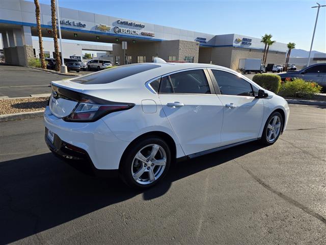 $19999 : Pre-Owned 2018 Volt LT image 5