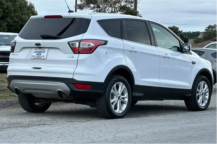 Ford Escape 2017 AWD SE 4dr image 5