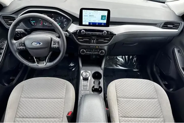 $17991 : Ford Escape 2022 SE 4dr SUV image 5