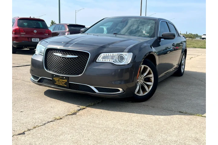 $7999 : 2015 300 Limited RWD image 3