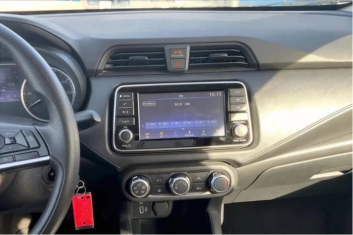 $14259 : Nissan Versa 2022 S 4dr Seda image 5