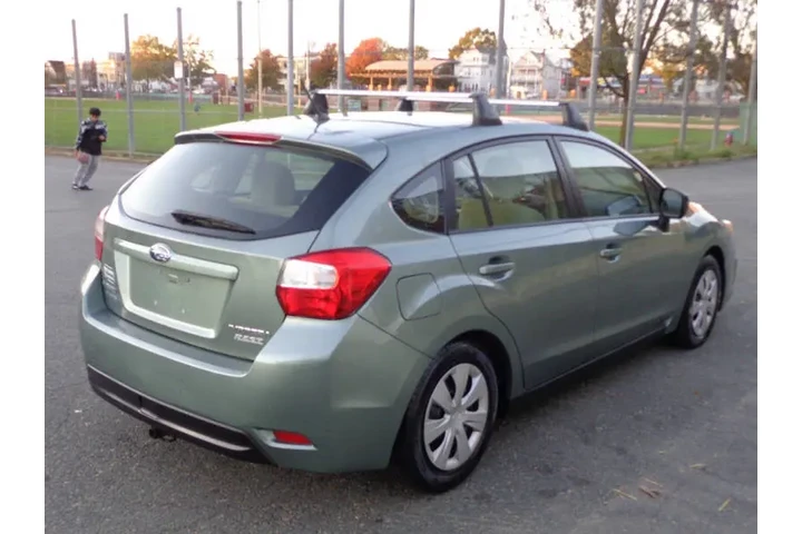 $8950 : 2014 Impreza 2.0i image 3