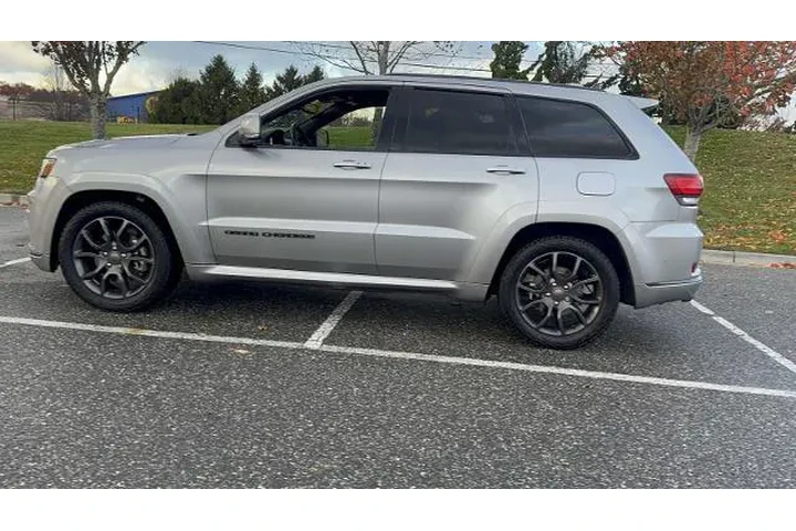 $29764 : Jeep Grand Cherokee 2021 4x4 image 3