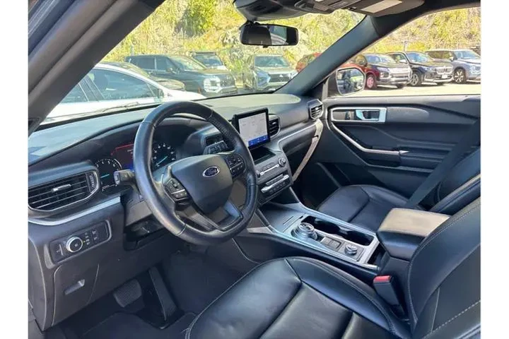 $22988 : Ford Explorer 2020 AWD XLT 4 image 8