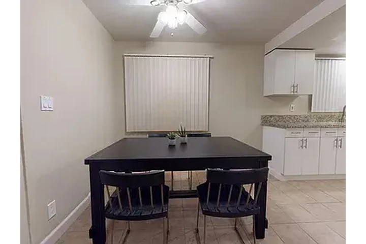 $500 : YOUR NEW HOME AWAITS image 7