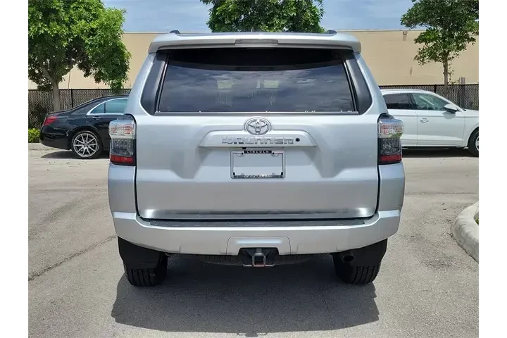 $33590 : Toyota 4Runner 2020 4x4 SR5 image 5