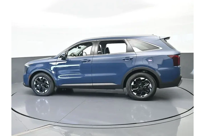 $30795 : Kia Sorento 2025 S 4dr SUV image 3