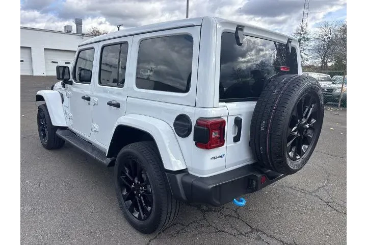 $31890 : Jeep Wrangler Unlimited 2022 image 3