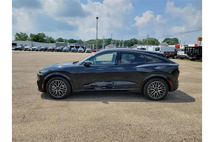 $32889 : Ford Mustang Mach-E 2024 AWD image 8