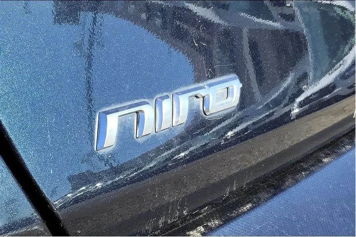 $14490 : Kia Niro EV 2020 EX 4dr Cros image 9