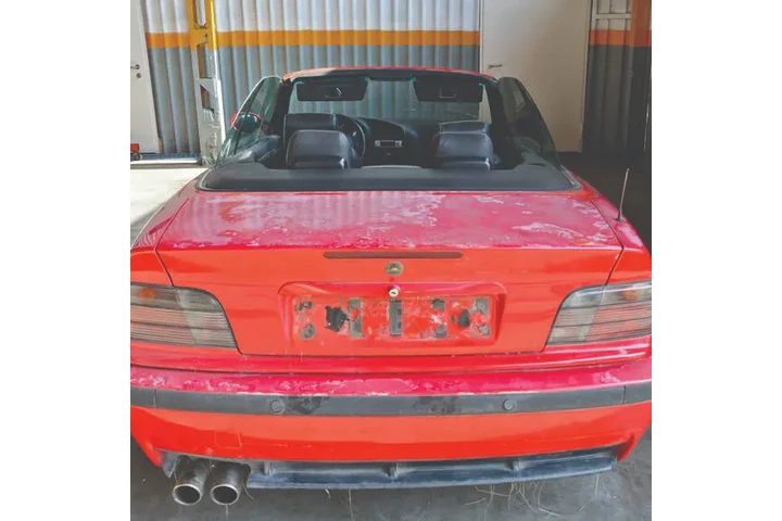 Mario's Junk Cars image 3