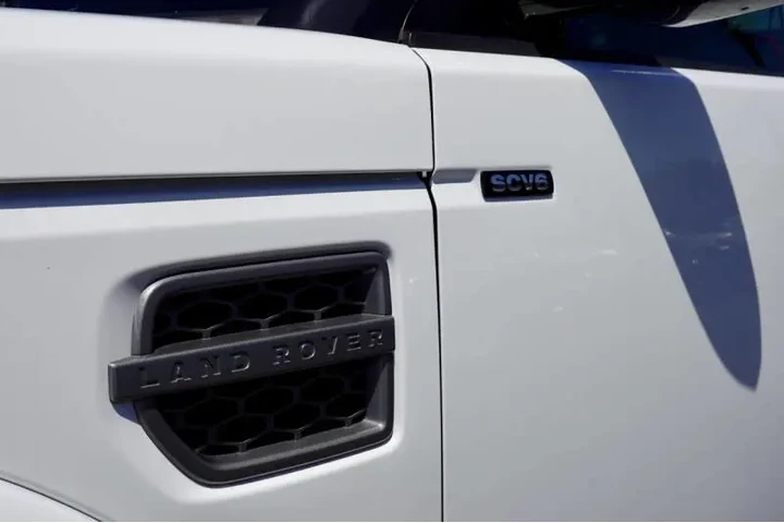 $23979 : 2016 Land Rover LR4 HSE image 3