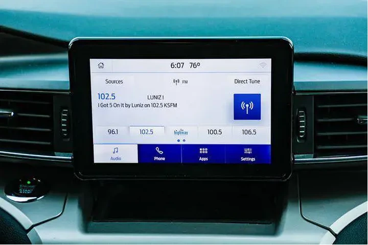 $26273 : Ford Explorer 2021 AWD XLT 4 image 7