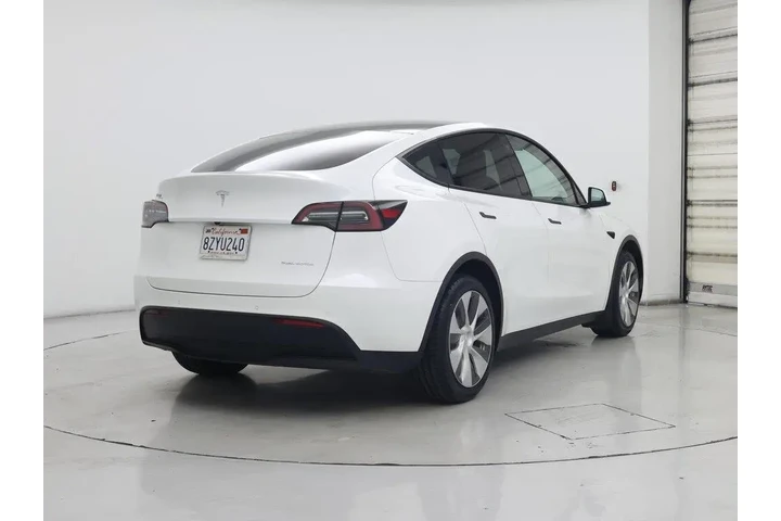 $31998 : Tesla Model Y 2022 AWD Long image 8