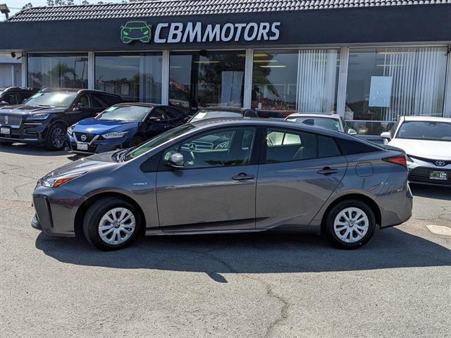 $20995 : 2022 Prius image 6