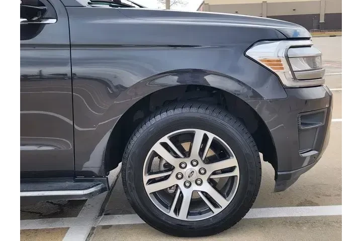 $34995 : Ford Expedition 2022 4x2 XLT image 8