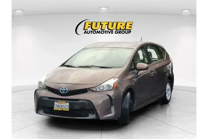 $14488 : Toyota Prius v 2016 Five 4dr image 3