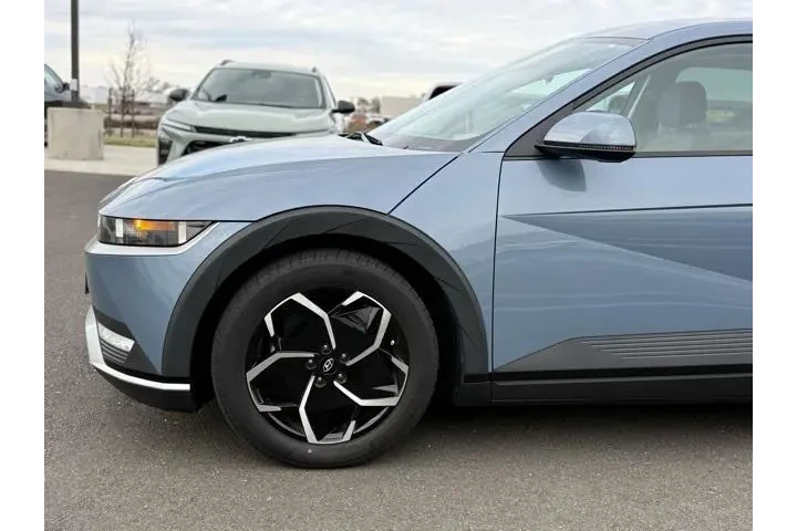 $19981 : Hyundai IONIQ 5 2023 SE 4dr image 3