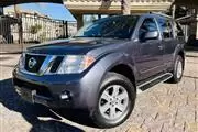 2011 NISSAN PATHFINDER SILVER en Los Angeles