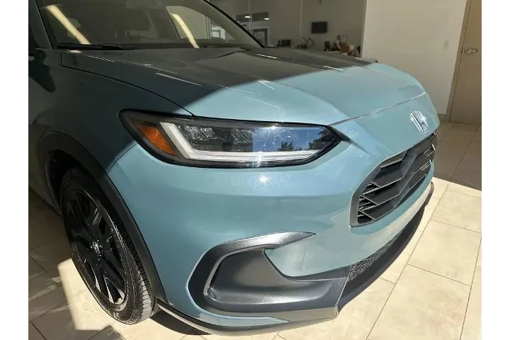 $27070 : Honda HR-V 2024 AWD Sport 4d image 9