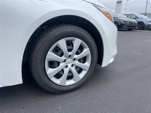 $25991 : PRE-OWNED 2024 TOYOTA COROLLA image 9