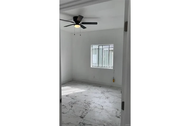 $3800 : Casa de Renta Remodelada image 7