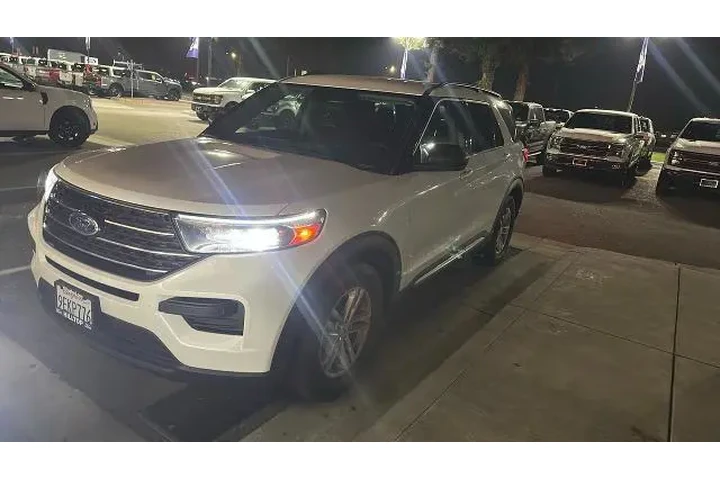 $26950 : Ford Explorer 2022 XLT 4dr S image 1