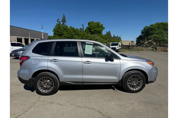 $11500 : Subaru Forester 2014 AWD 2.5 image 6