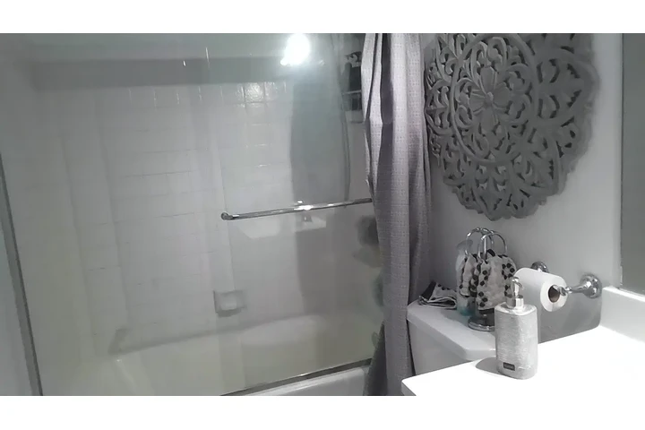 $850 : Cuarto de Renta image 9