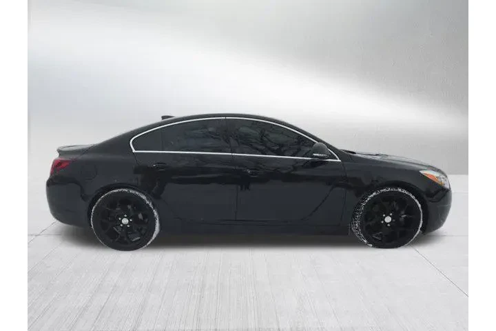 $9500 : Buick Regal 2017 AWD GS 4dr image 2