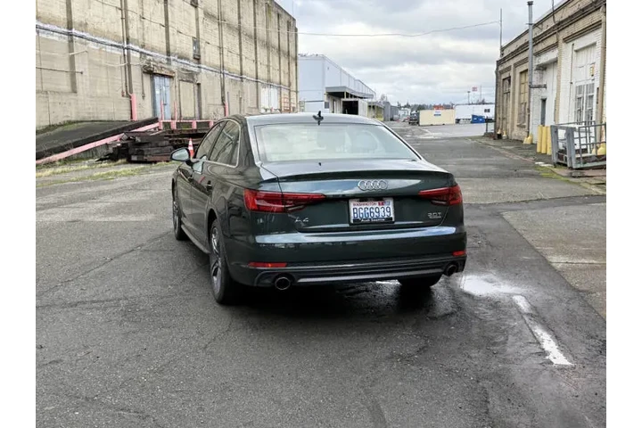 2017 A4 2.0T quattro Premium image 8