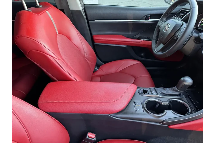 $30798 : Toyota Camry Hybrid 2024 XSE image 6