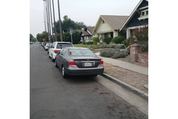 $4000 : Toyota camry le image 5