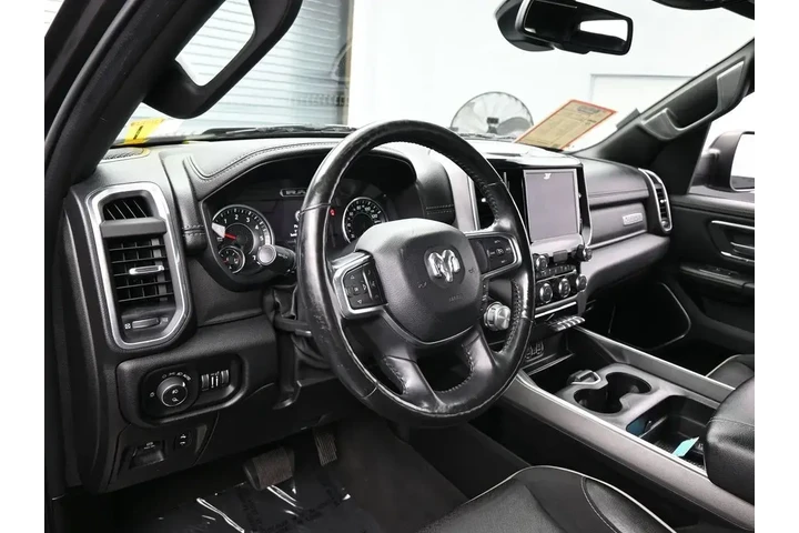 $28991 : Ram 1500 2020 4x2 Laramie 4d image 10
