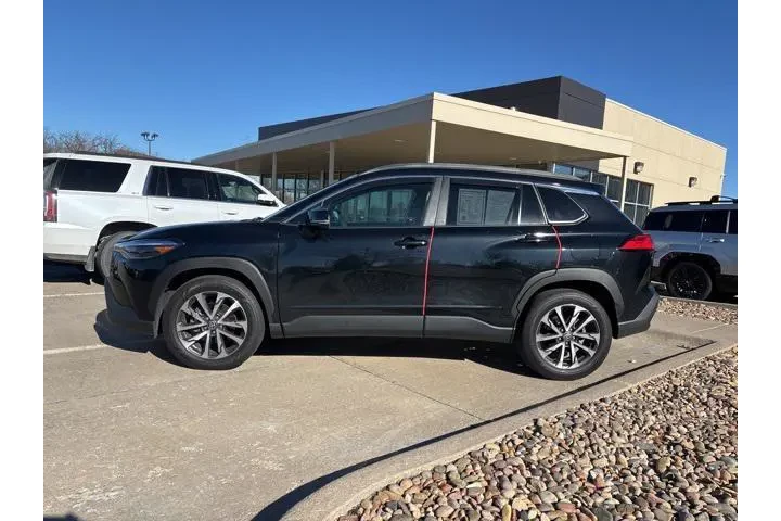 $30998 : Toyota Corolla Cross 2023 AW image 2