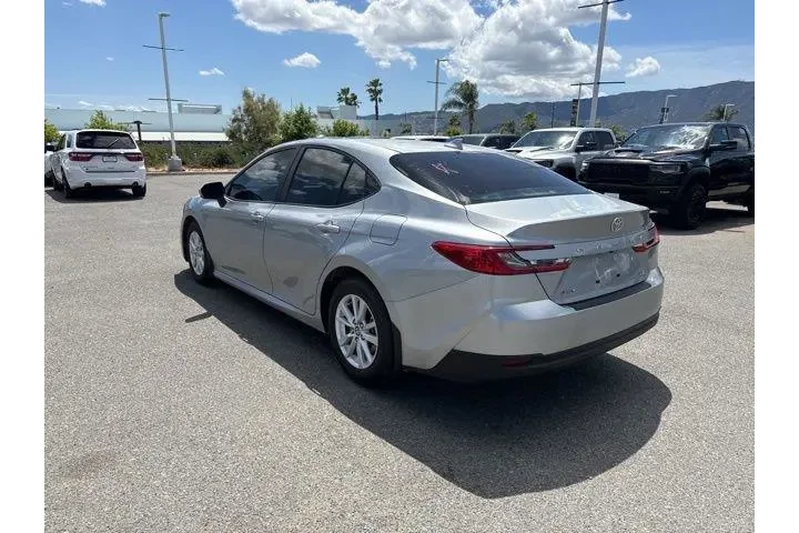 $29334 : Toyota Camry 2025 SE 4dr Sed image 6