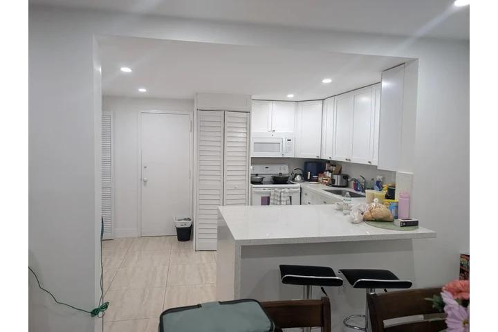 $850 : renta habitacion grande image 1