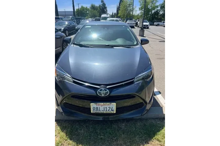 $13988 : Toyota Corolla 2017 SE 4dr S image 2