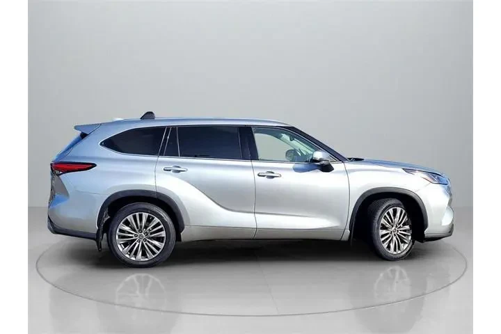 $38887 : Toyota Highlander 2021 AWD P image 9